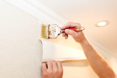 Pose de papier peint à Gressy — revêtements muraux et toiles de verre
